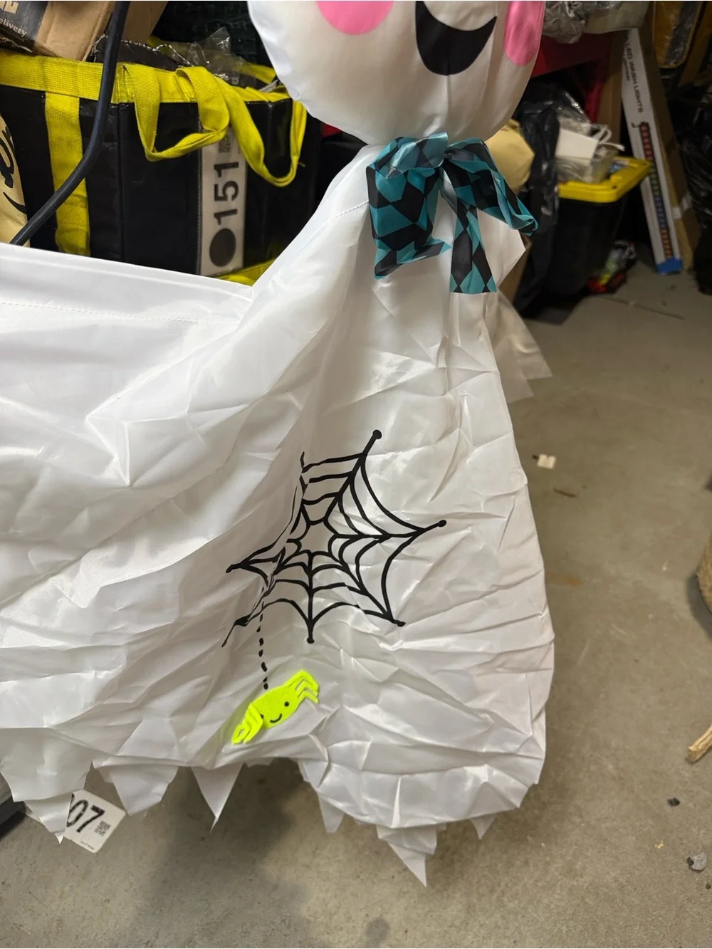 Halloween decoration for the house, indoor and outdoor prices for all 7 pieces